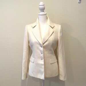 Tahari ASL Petite Women's Blazer  Beige/Ivory.  Size: 2P